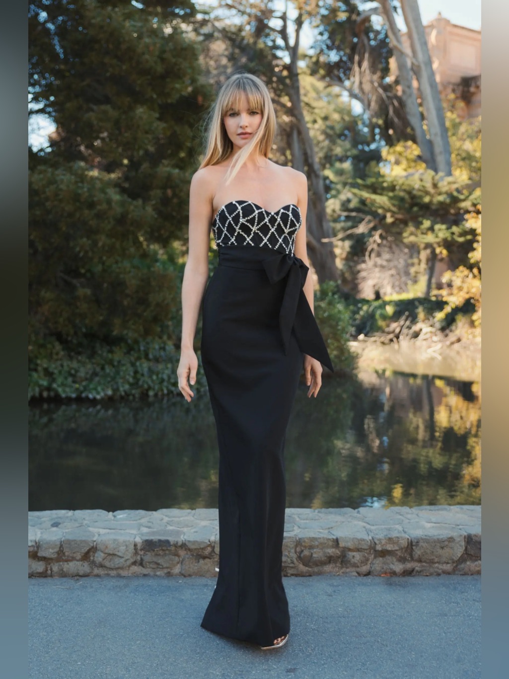 Mac Duggal 2294 Black Strapless Embellished Crepe Gown With Bow Sz 8